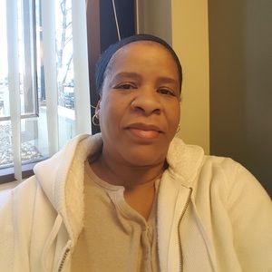 Meet your Posher, Gloria